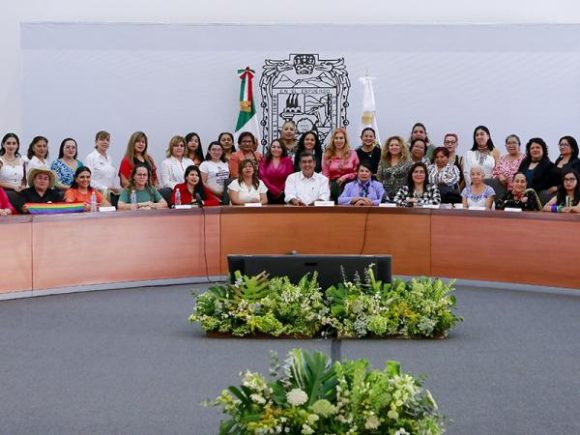 Sociedad y gobierno de Puebla fortalece políticas públicas a favor de las mujeres