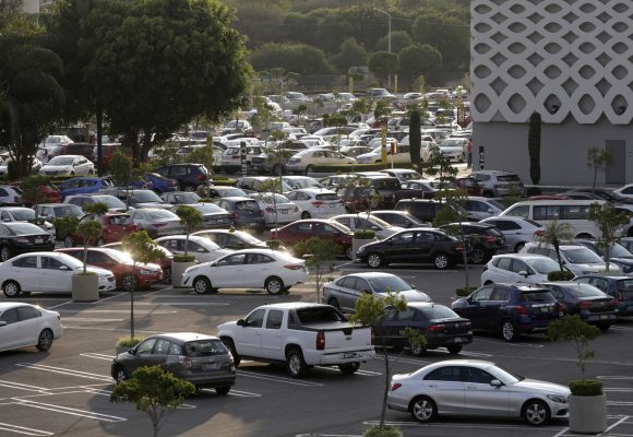 “¡Me querían cobrar 9 mil pesos!”: Joven denuncia estafa con lavado de auto en Angelópolis