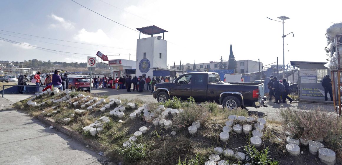 Decomisan más de 200 teléfonos y puntas en penales de Puebla, Tepexi y Serdán