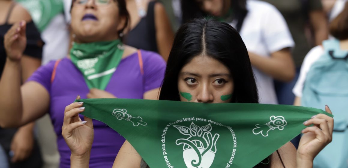 Sepultan posibilidad de aprobar despenalización del aborto en Puebla