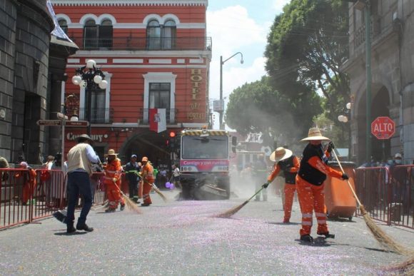 2123d7ea-d282-440e-b6cf-d3409812aa02 Saldo blanco en Viernes Santo en Puebla capital
