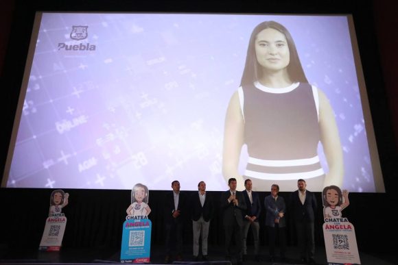 “Ángela”, primera asistente virtual en Puebla capital