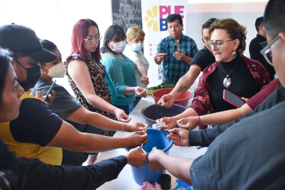 Capacita Turismo a expositores de la Feria de la Cemita 2023