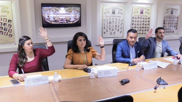 Aprueban en comisiones pedir campañas de información menstrual en zonas indígenas