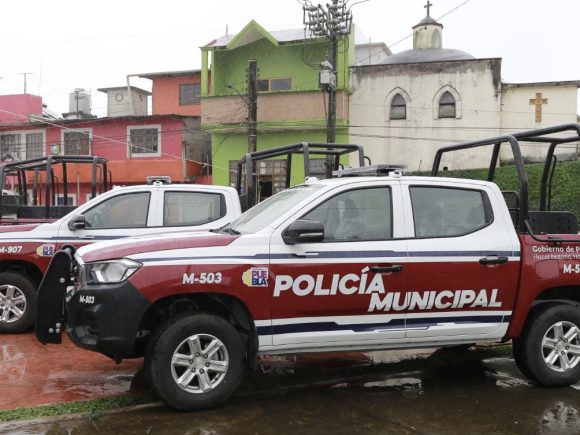 D0ACC9AE-04DB-40D6-B10F-967DD81CEA29 En Xicotepec Sergio Salomón entregó patrullas