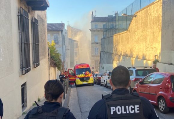 Derrumbe de edificio en Marsella deja heridos graves