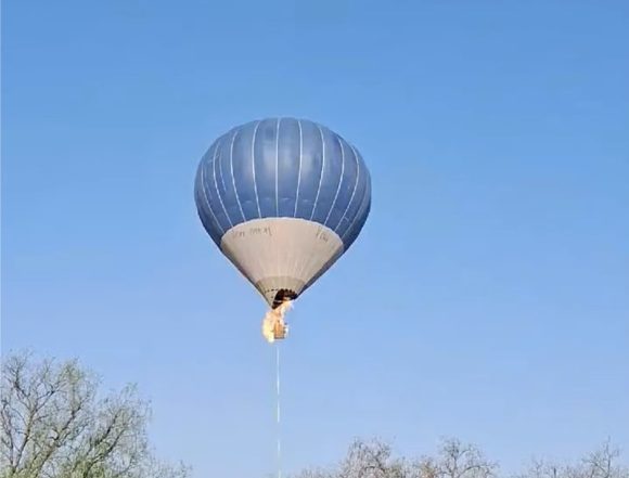 Incendio globo aerostático - Teotihuacán Globo aerostático se incendia en Teotihuacán; mueren dos personas