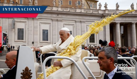 Papa Francisco preside misa de Domingo de Ramos
