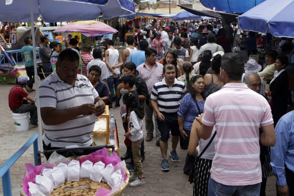 Otorgará Ayuntamiento de Puebla mil 800 espacios para ambulantes en El Calvario