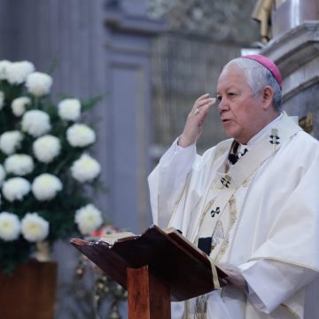 El arzobispo de Puebla llamó a la sociedad a respetar a los migrantes