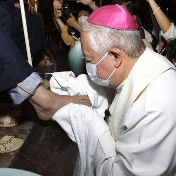 Arzobispo de Puebla, renovó el gesto del lavatorio de pies