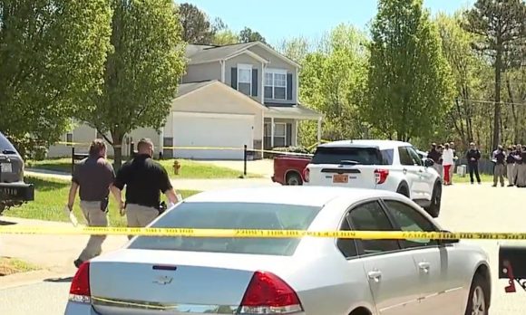 Estados Unidos: Mujer mata a sus 3 hijos y luego se quita la vida