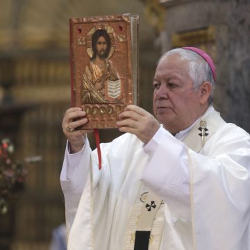 Arzobispo de Puebla pide que se acabe todo acto de violencia en México