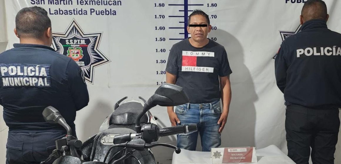 Tras persecución, detienen a hombre por alterar medios de identificación a motocicleta en Texmelucan