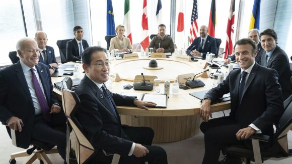 Zelenski recibe apoyo diplomático del G7