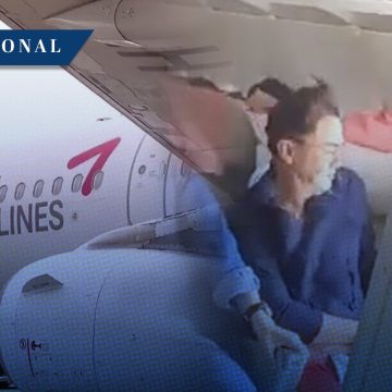 (VIDEO) Pasajero abre puerta de avión en pleno vuelo en Corea del Sur