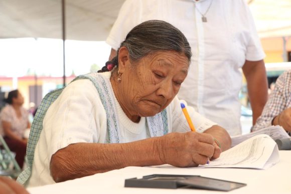 SDR_(6) Indemniza gobierno estatal a 305 productores afectados por granizadas