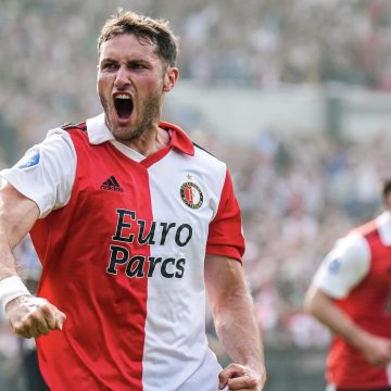 Santiago Giménez es campeón con el Feyenoord