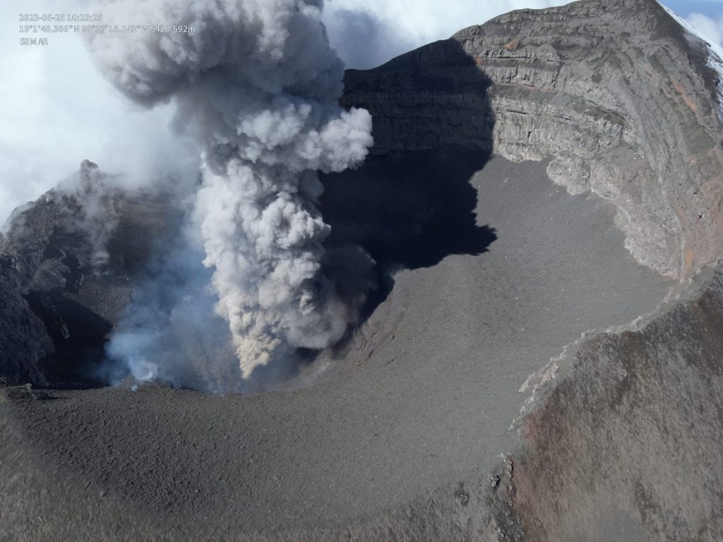 Volcan Popocatepetl 1