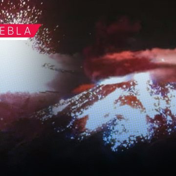 (VIDEOS) Volcán Popocatépetl registró explosiones con material incandescente
