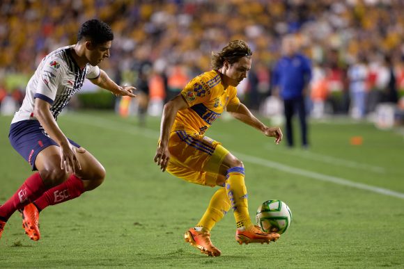 Nada para nadie en la ida del Clásico Regio; Tigres rescató el empate