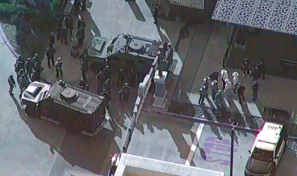 Tiroteo en centro comercial de Texas deja varios muertos