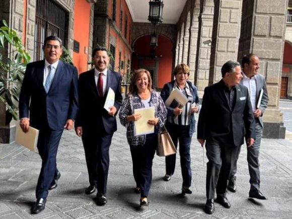 Participa Sergio Salomón en reunión de AMLO con autoridades de zona metropolitana