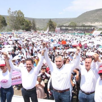 37dc1dbe-04b8-492e-bfc7-70e677b2f9c5 Con 35 mil asistentes, Nacho Mier y Tecamachalco arropan a Adán Augusto López