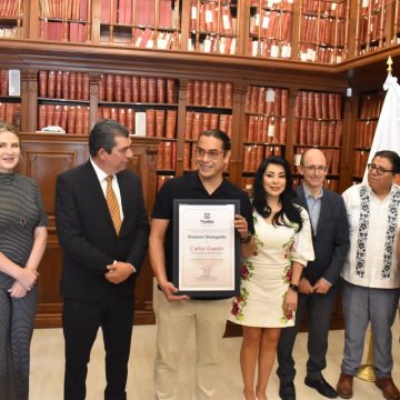 Chef Carlos Gaytán es reconocido como ‘Visitante Distinguido’ en Puebla