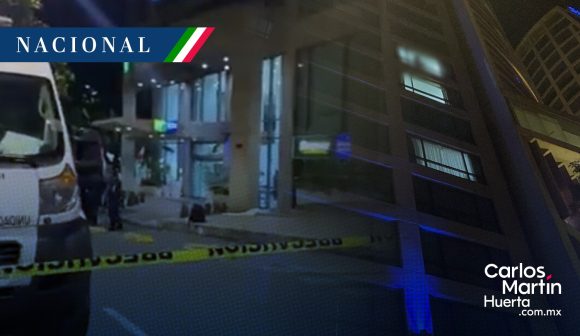Mujer se lanza de octavo piso de hotel en Reforma