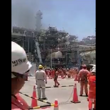Se registra incendio en Refinería Olmeca en Dos Bocas