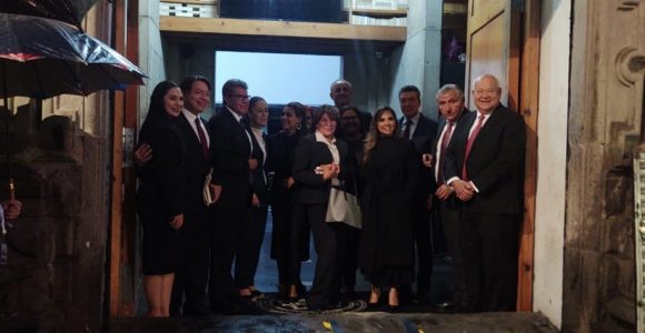 AMLO se reúne con sus “corcholatas”