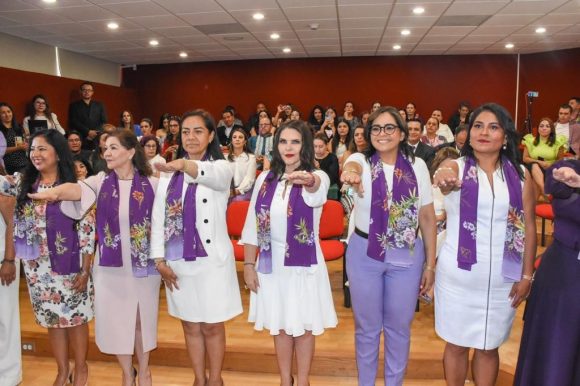 Norma Layón se suma al colectivo 50 + 1 Puebla