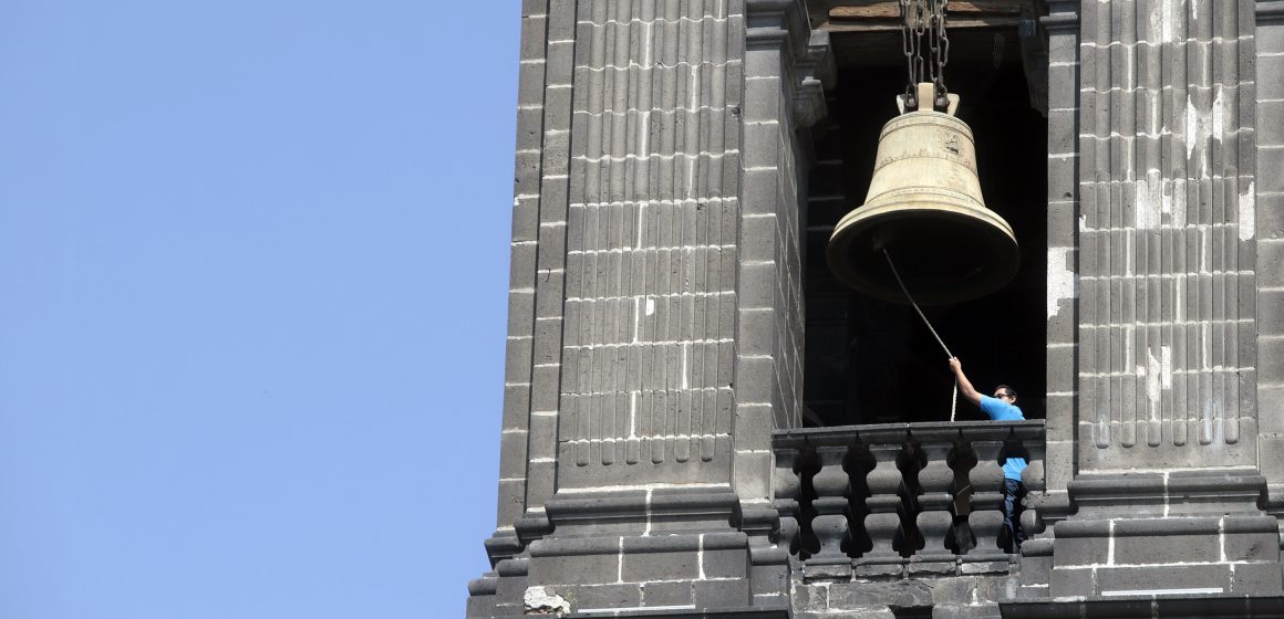 Repican las campanas en las iglesias de Puebla para exigir justicia por las víctimas de la violencia