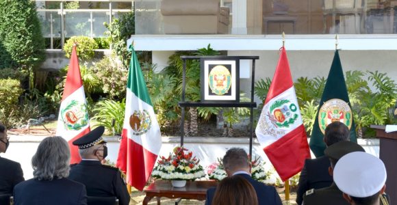 Perú denuncia amenazas de muerte contra sus funcionarios en México