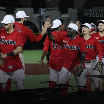 Bucito Guzmán disparó cuadrangular y los Piratas empataron la serie ante Pericos