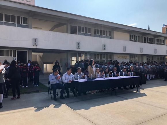 437e51f5-44c2-4302-a005-567097c2f7f5 El Voluntariado del Congreso de Puebla promueve la conciencia social entre estudiantes de Puebla