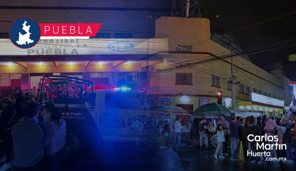 Hombres armados asaltan taquilla de la Arena Puebla