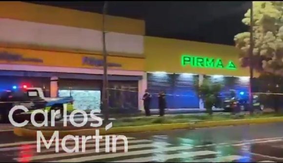 (VIDEO) Frustran asalto en tienda deportiva; hay un muerto y detenidos