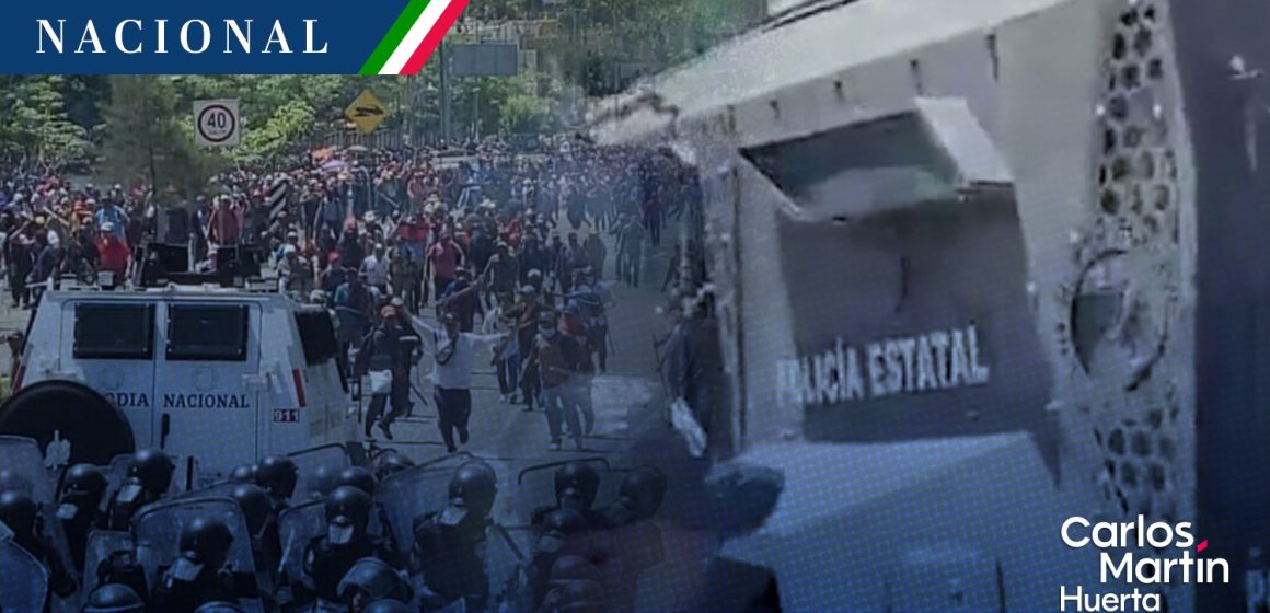 Manifestantes bloquean la Autopista del Sol en Chilpancingo