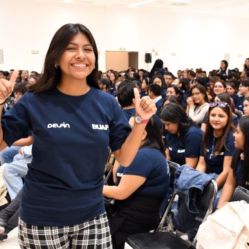 Da BUAP bienvenida a casi 900 estudiantes para verano de investigación científica del Programa Delfín