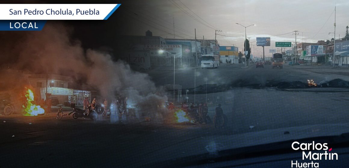 Bloquean la federal Cholula – Huejotzingo en protesta por obra de pozo de agua