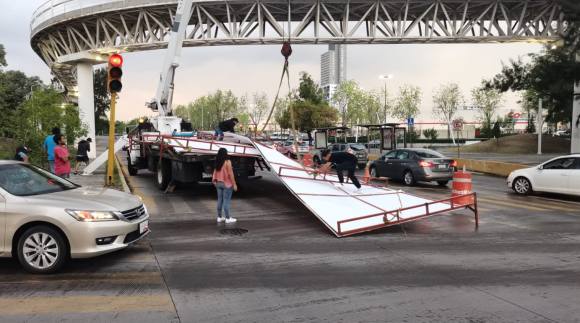 Retiran vallas publicitarias colocadas en ciclovías