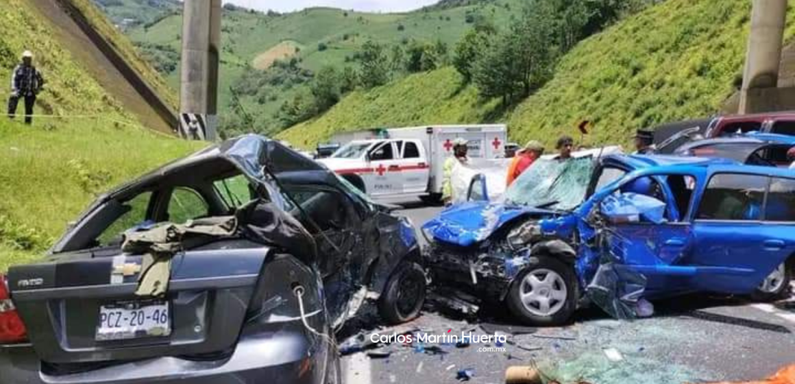 Seis personas pierden la vida en Huauchinango durante aparatoso choque