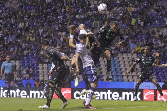 Puebla pierde ante Santos en el Cuauhtémoc