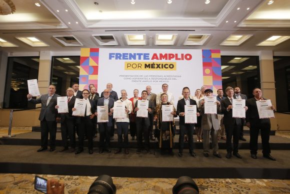 F0tPzmkaUAA6my6 Frente Amplio se queda con 13 aspirantes presidenciales