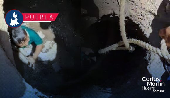 Niño cae en coladera abierta en el Centro Histórico; ambulantes lo rescatan