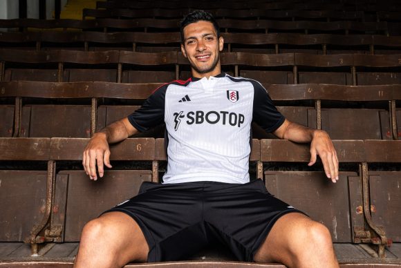 Raúl Jimenez jugará con el Fulham en la Liga Premier de Inglaterra