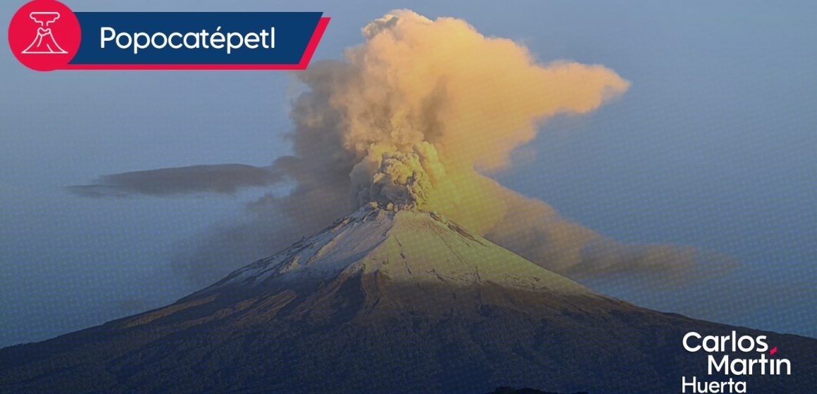 Nevado y con fumarola amanece el Popocatépetl