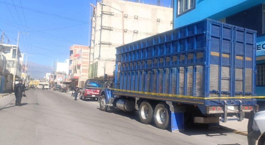 Investigan intento de robo de transporte de carga en San Martín Texmelucan